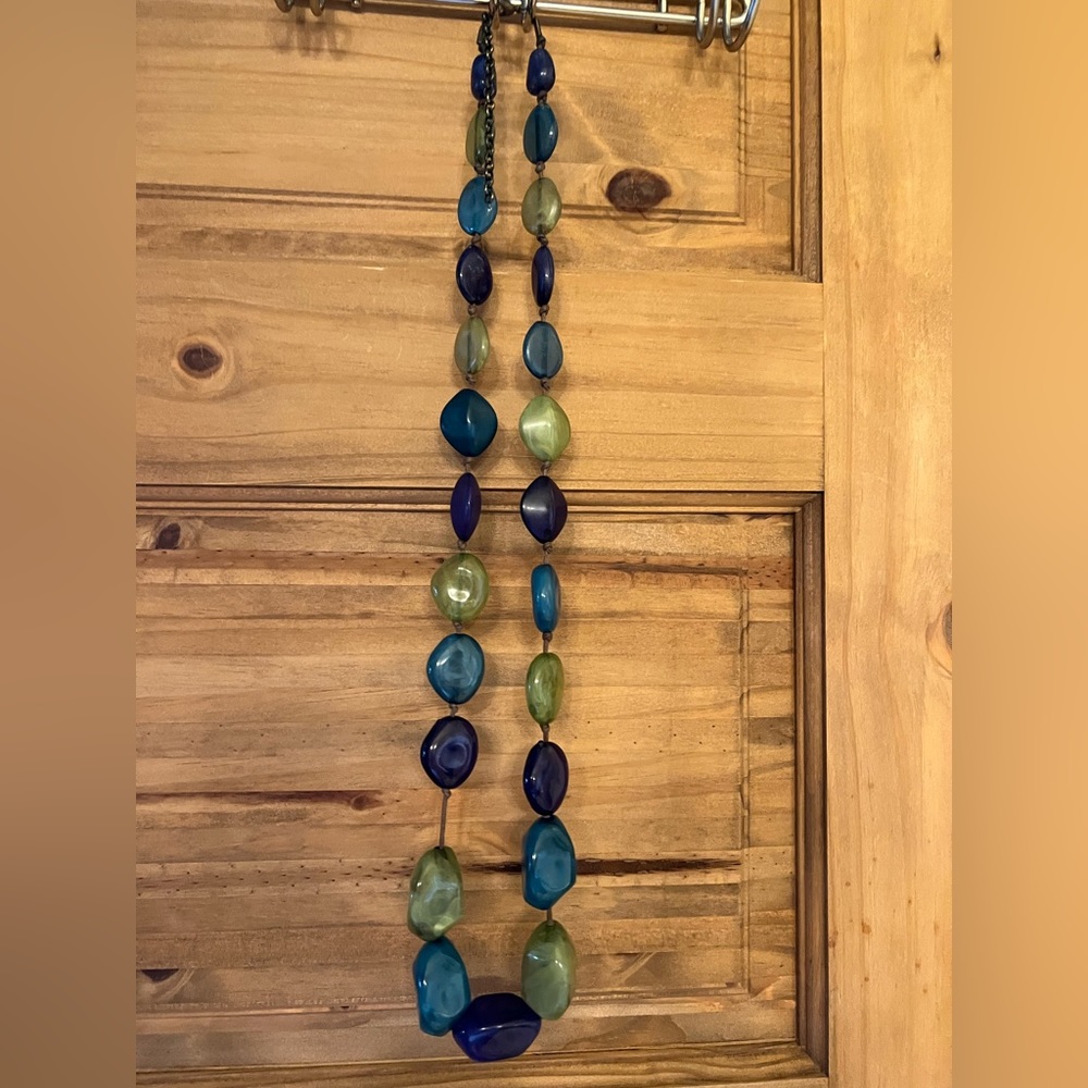 Pretty chunky necklace.